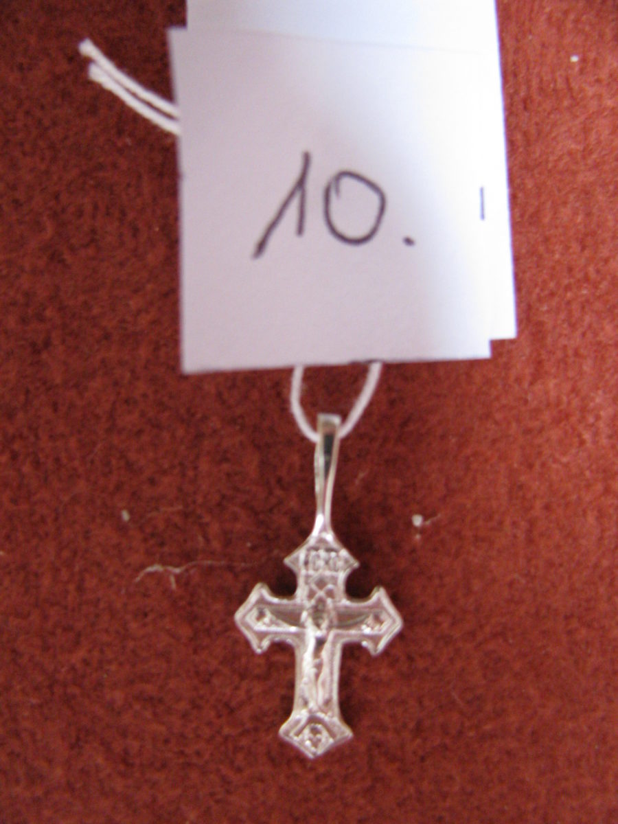 Krzyżyk srebrny 10